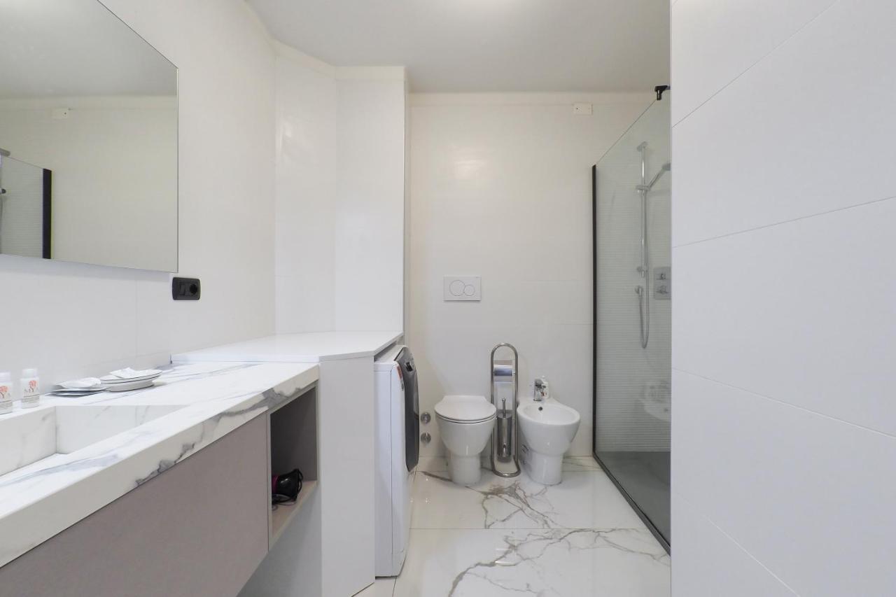Duomo Luxury Apartment IV ミラノ エクステリア 写真