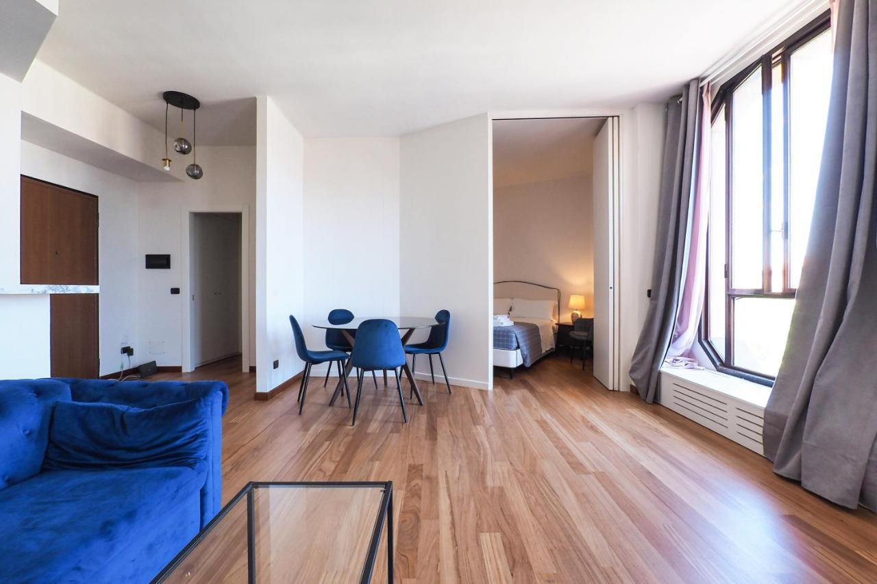 Duomo Luxury Apartment IV ミラノ エクステリア 写真